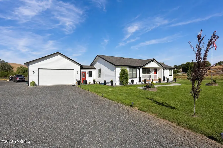 6730 N Wenas Rd, Selah, WA 98942 - #2