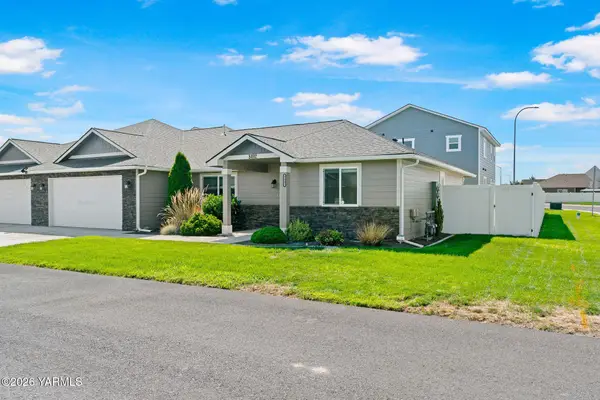 8402 Westbrook Ave, Yakima, WA 98908