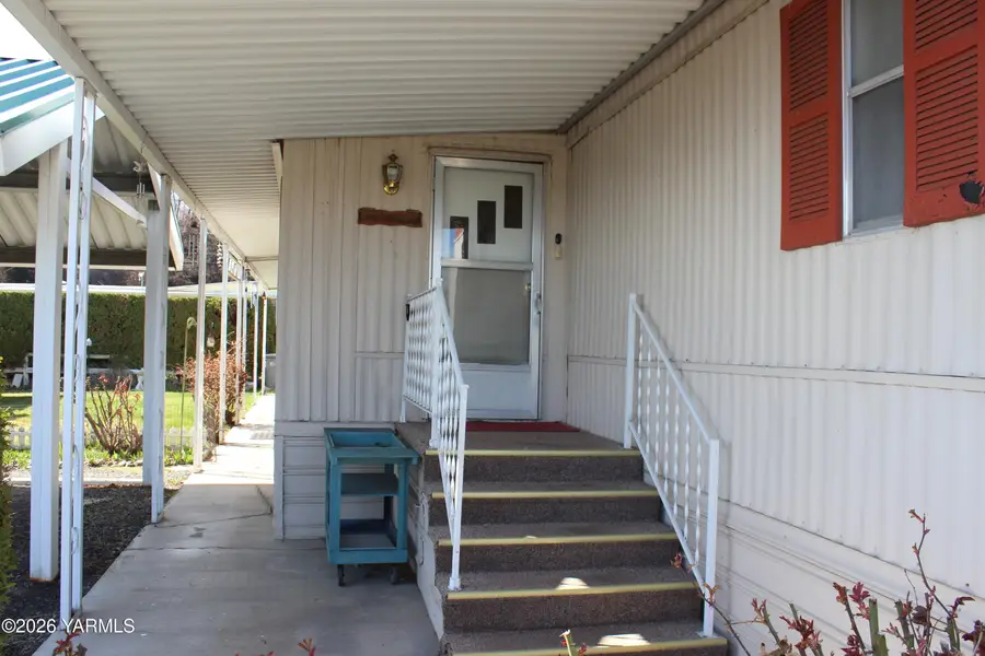 3601 Castlevale Rd #38, Yakima, WA 98902 - #3