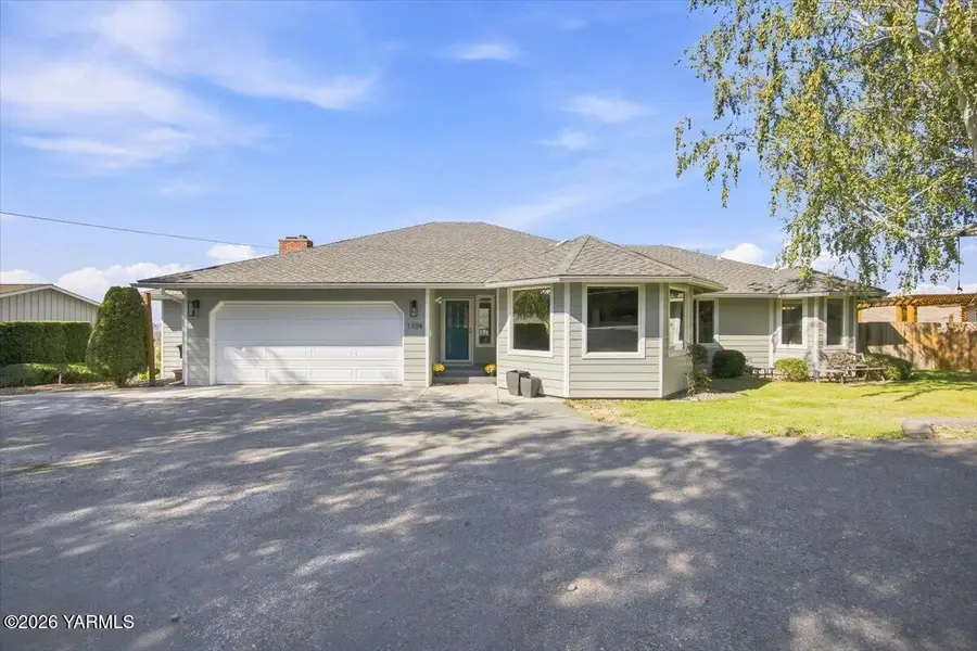 1104 N Fellows, Yakima, WA 98908 - #2