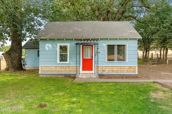11405 Hackett Rd, Yakima, WA 98903