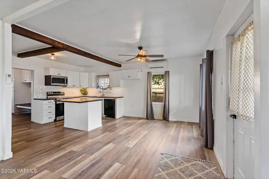 11405 Hackett Rd, Yakima, WA 98903 - #3