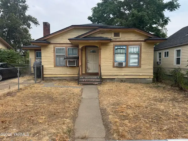 913 S 3rd Ave, Yakima, WA 98908