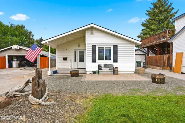714 S 17th Ave, Yakima, WA 98902