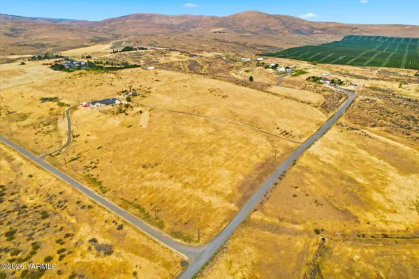 NKA Wakatak Rd, Yakima, WA 98908