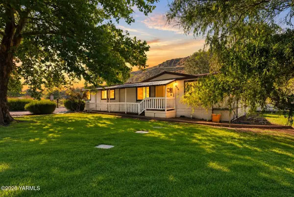 5601 Cowiche Canyon Rd, Yakima, WA 98908