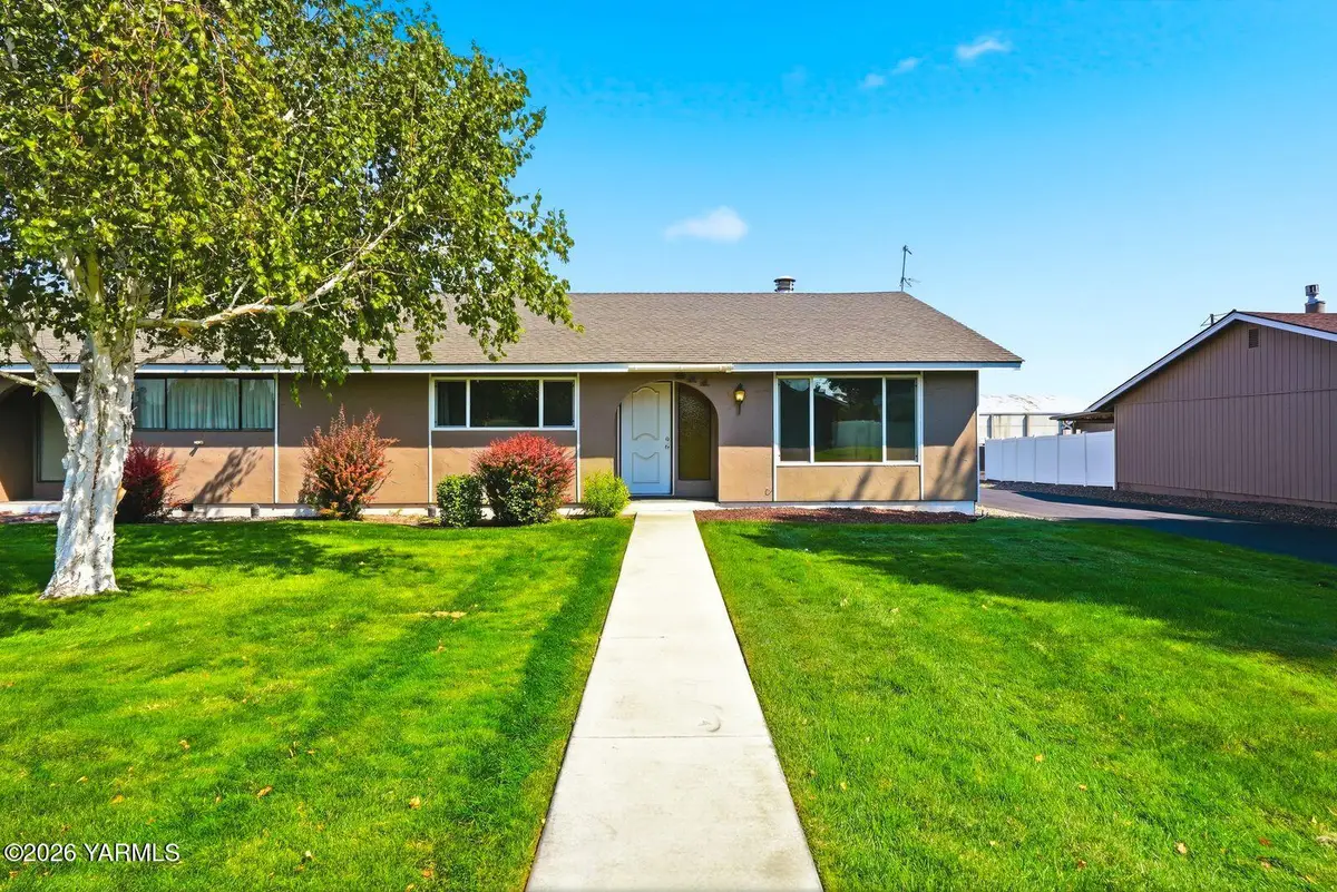 611 S 53rd, Yakima, WA 98908 - #1