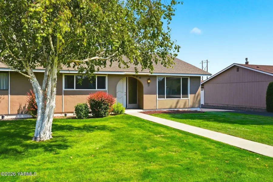 611 S 53rd, Yakima, WA 98908 - #3