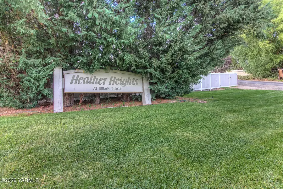 600 Selah Ridge, Selah, WA 98942 - #2