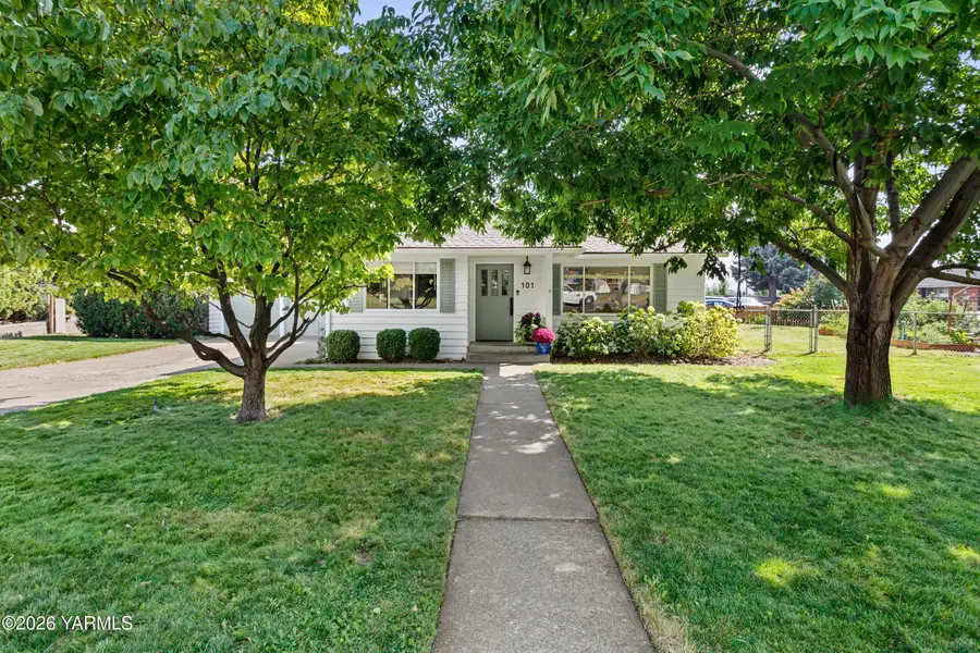 101 Shamrock, Yakima, WA 98902 - #2
