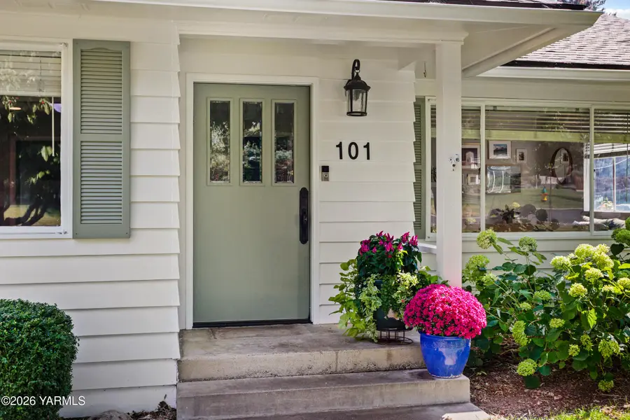 101 Shamrock, Yakima, WA 98902 - #3