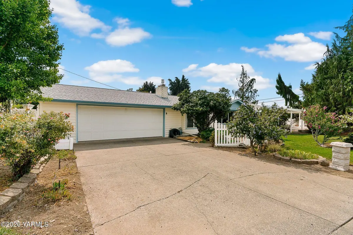 3708 Parkway, Yakima, WA 98902 - #1