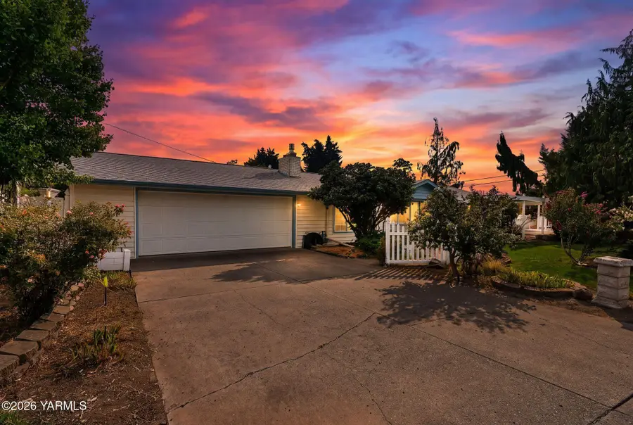 3708 Parkway, Yakima, WA 98902 - #2