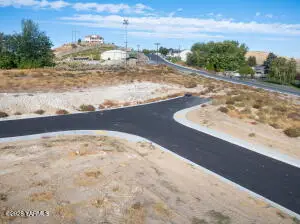 840 Sunlight Ln, Selah, WA 98942 - #2