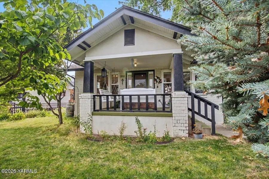 3112 W Yakima, Yakima, WA 98902 - #2