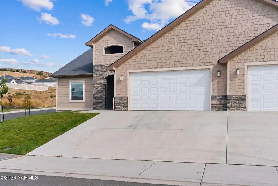 8819 Kail, Yakima, WA 98908 - #3