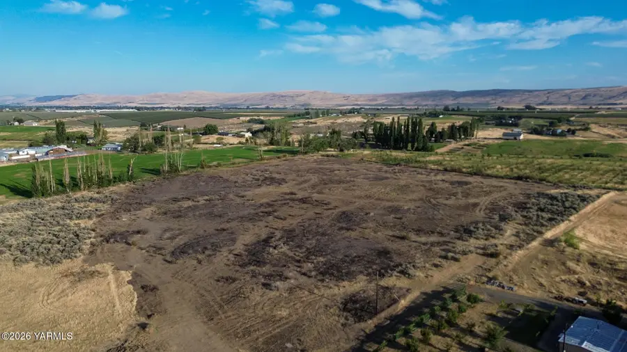 401 Stroud, Yakima, WA 98908 - #2