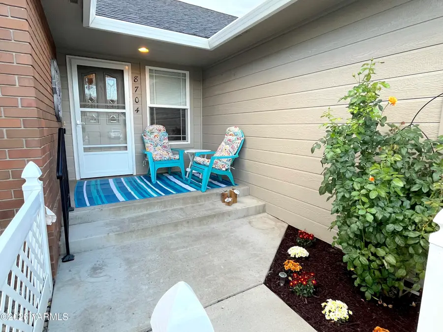 8704 Midvale, Yakima, WA 98908 - #3