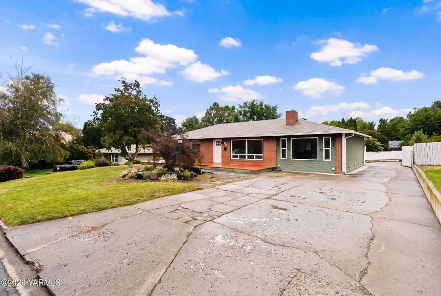 309 N 26th, Yakima, WA 98902 - #2