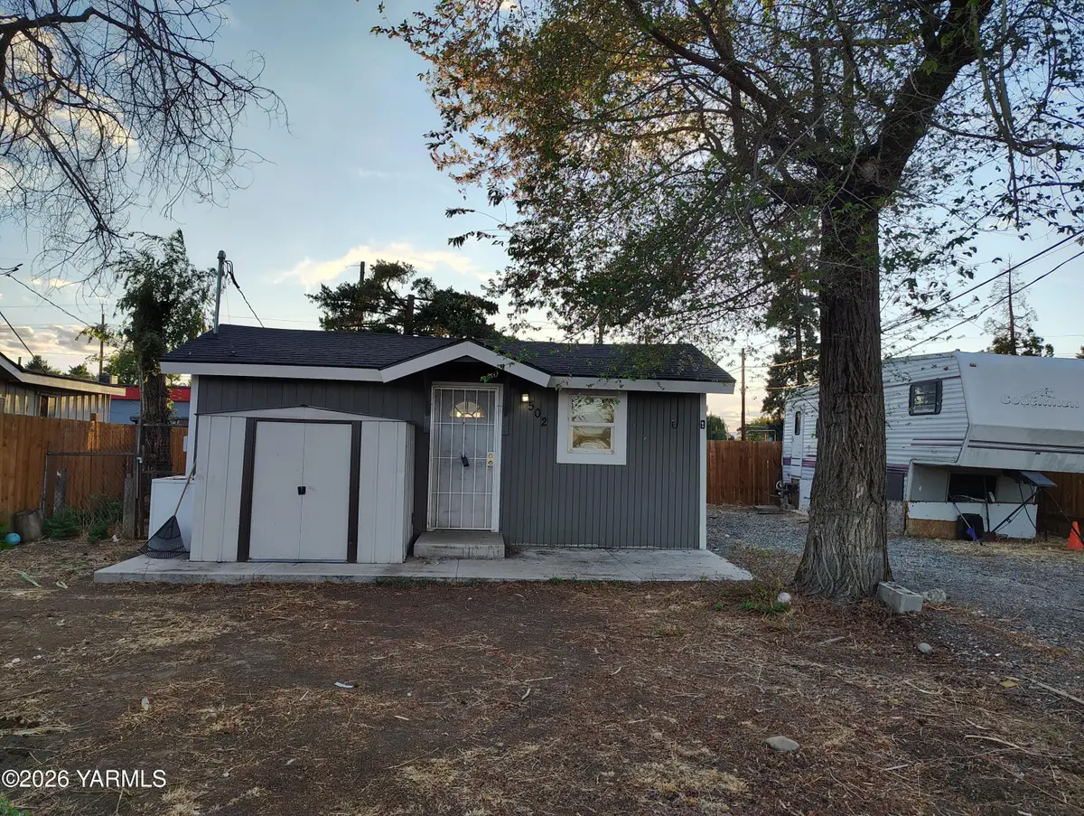 502 S 12th, Yakima, WA 98901 - #1