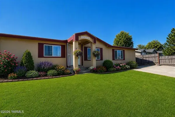 6104 Crestfields, Yakima, WA 98903