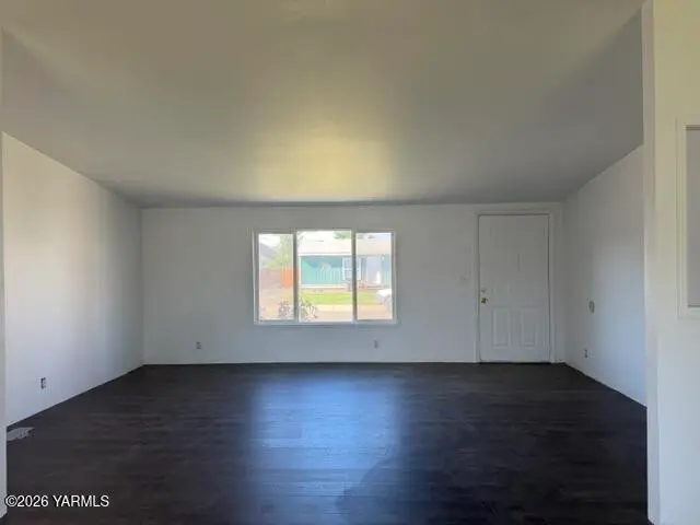 6104 Crestfields, Yakima, WA 98903 - #2