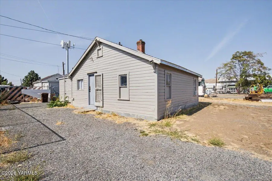 602 N 18th, Yakima, WA 98902 - #2