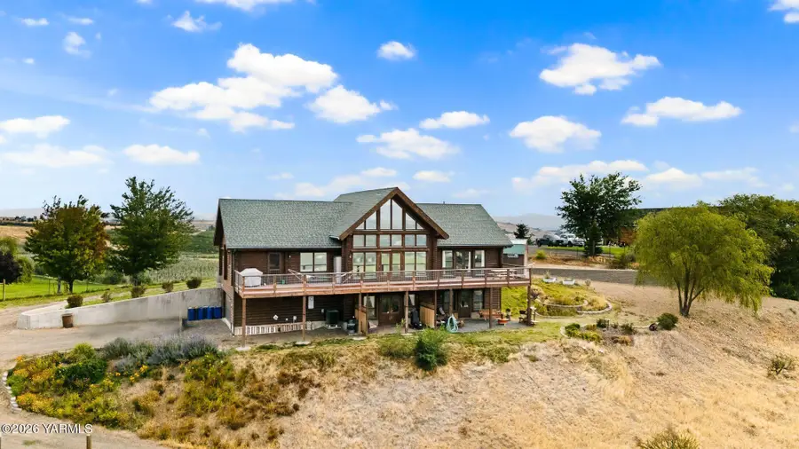 245 Scogin, Yakima, WA 98908 - #2