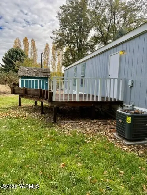 201 Coburn, White Swan, WA 98952 - #3