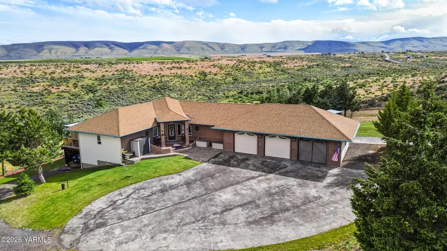 131 Dove Trail, Yakima, WA 98908 - #2
