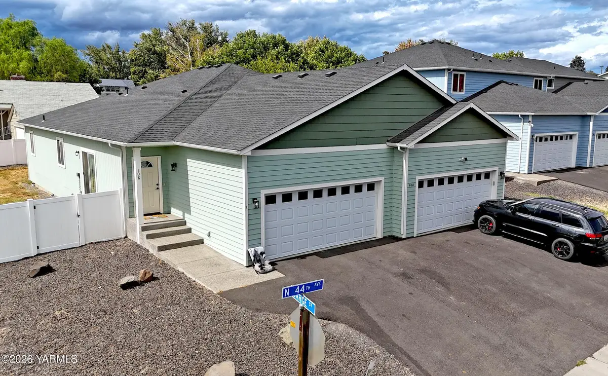 108 N 44th, Yakima, WA 98908 - #1