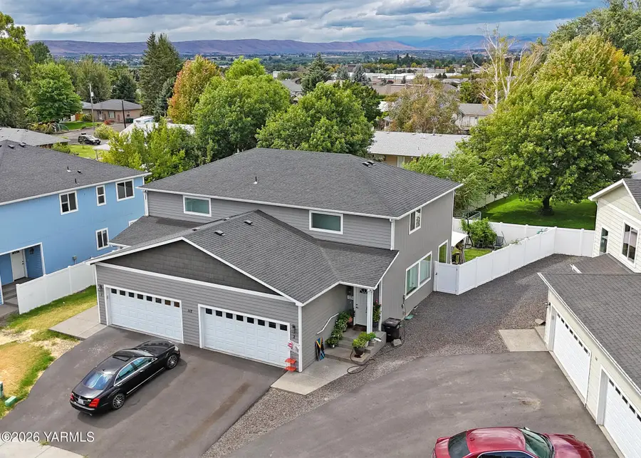 112 N 44th, Yakima, WA 98908 - #2