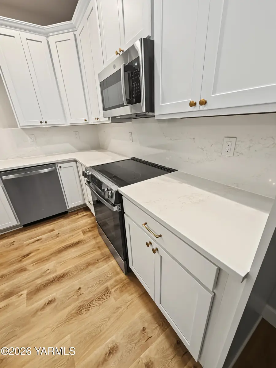 2106 Lovance, Yakima, WA 98903 - #2