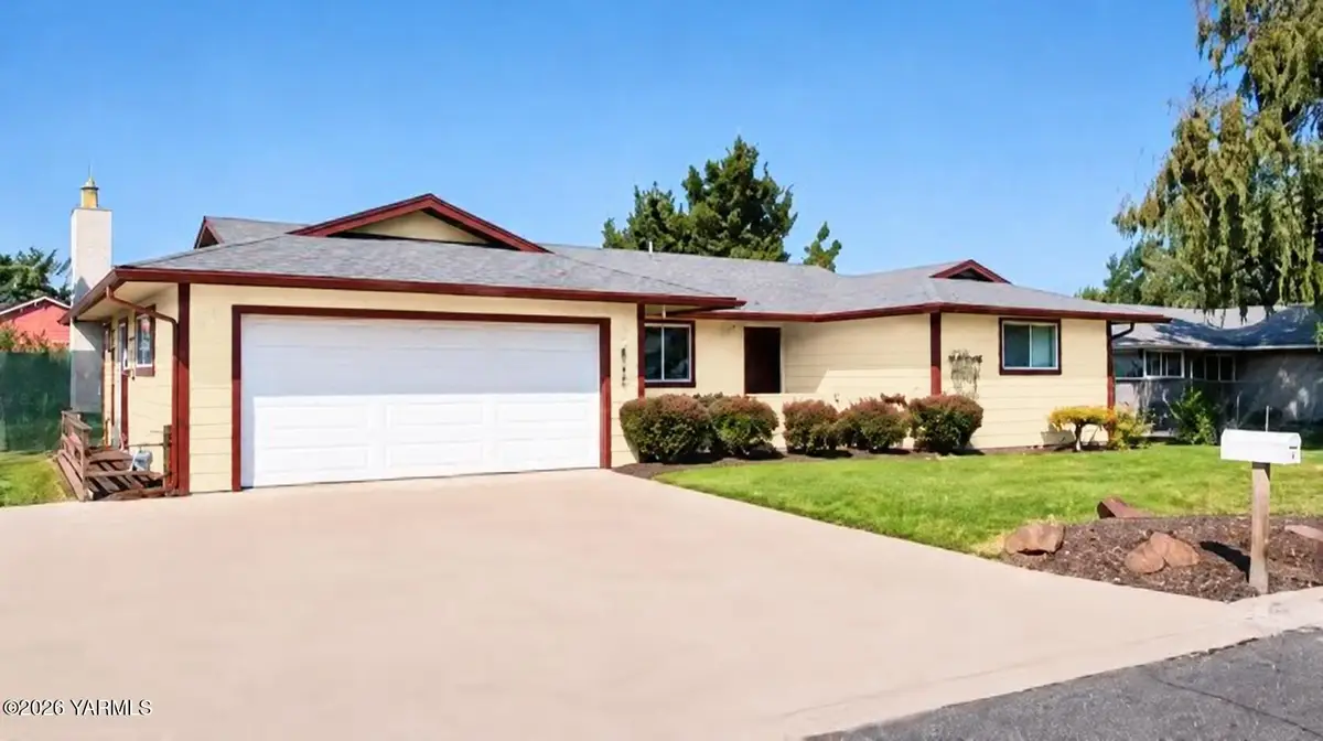 2601 W Viola, Yakima, WA 98902 - #1