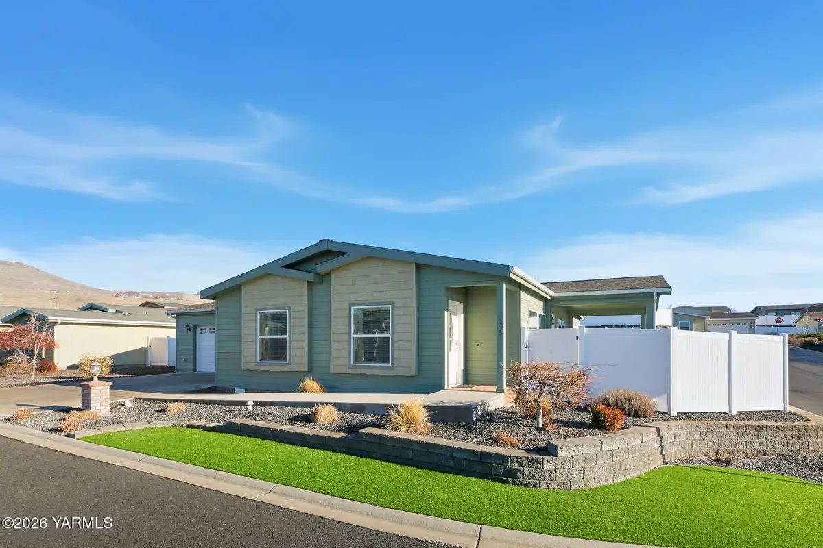 200 Bridle, Yakima, WA 98901 - #1