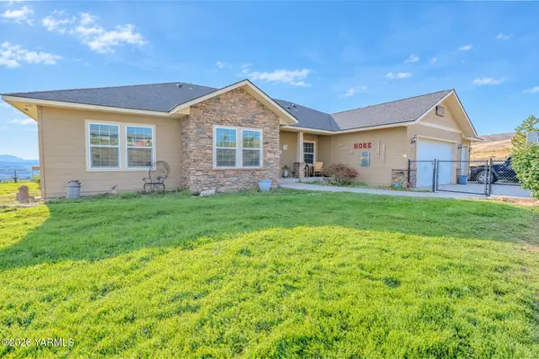 180 S Clark Heights, Yakima, WA 98901