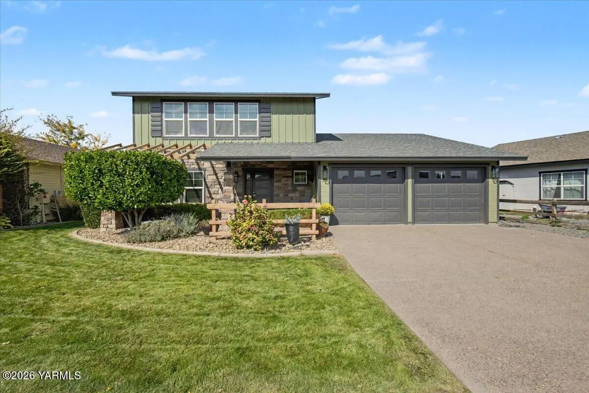 708 Kachess, Zillah, WA 98953 - #1