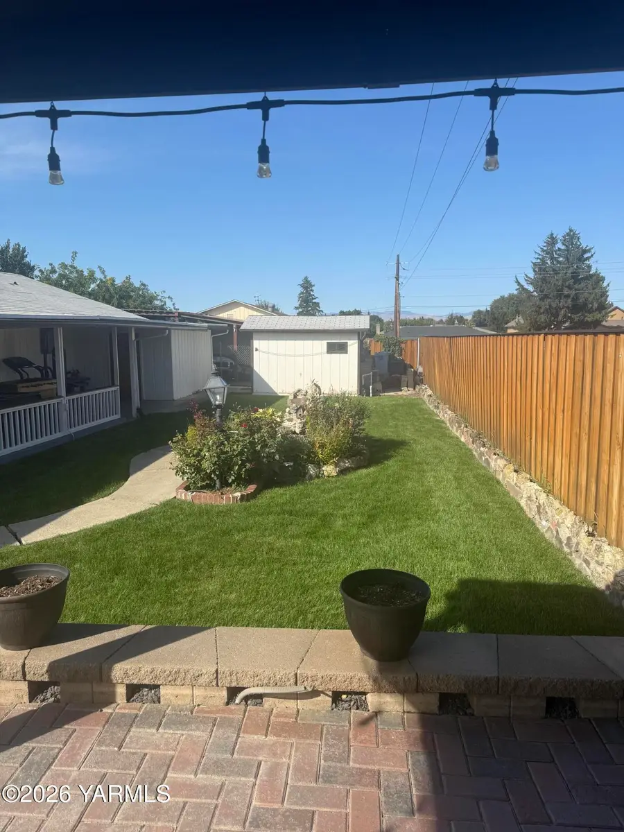 3611 Clinton, Yakima, WA 98902 - #3