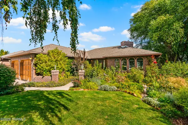 5 N 77th, Yakima, WA 98908