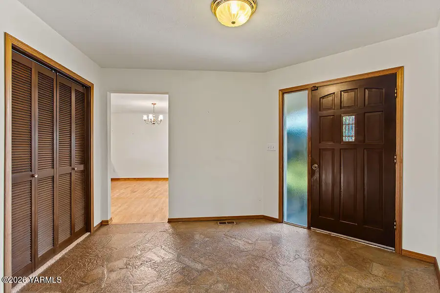 3607 S 3rd, Union Gap, WA 98903 - #3