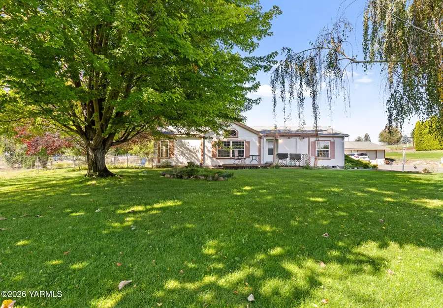 240 Emerald Acres, Selah, WA 98942 - #3