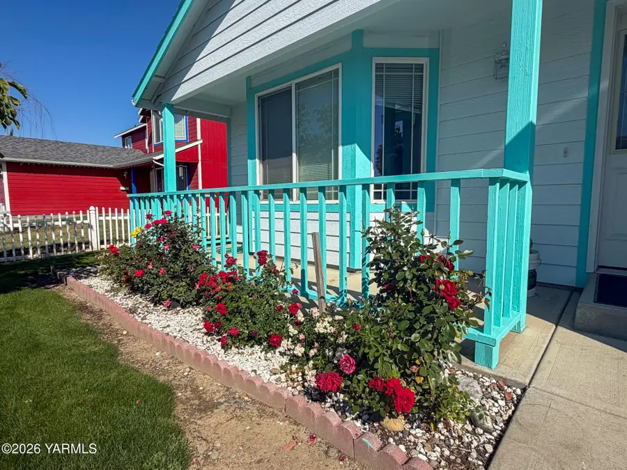 1612 Harvest, Sunnyside, WA 98944 - #3