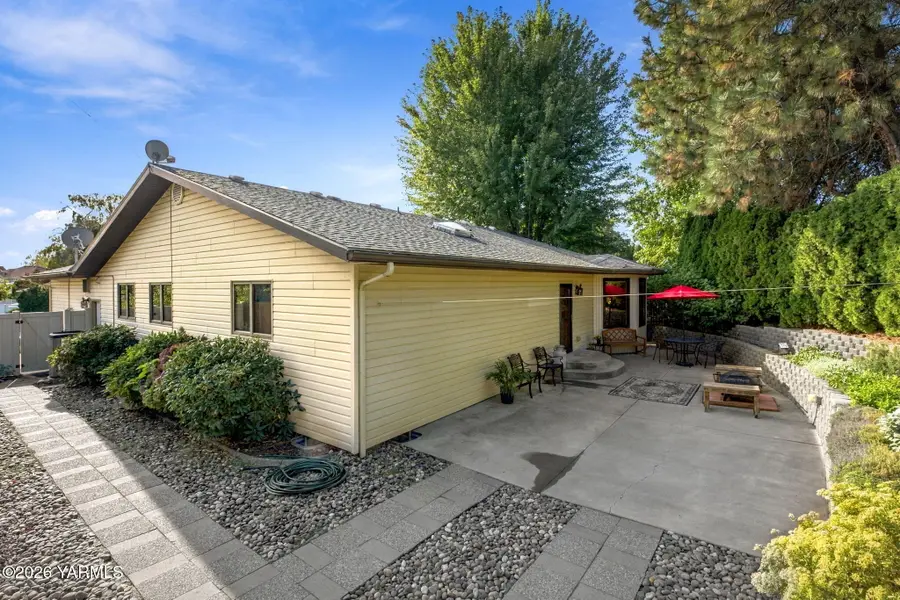 706 N 47th, Yakima, WA 98908 - #2