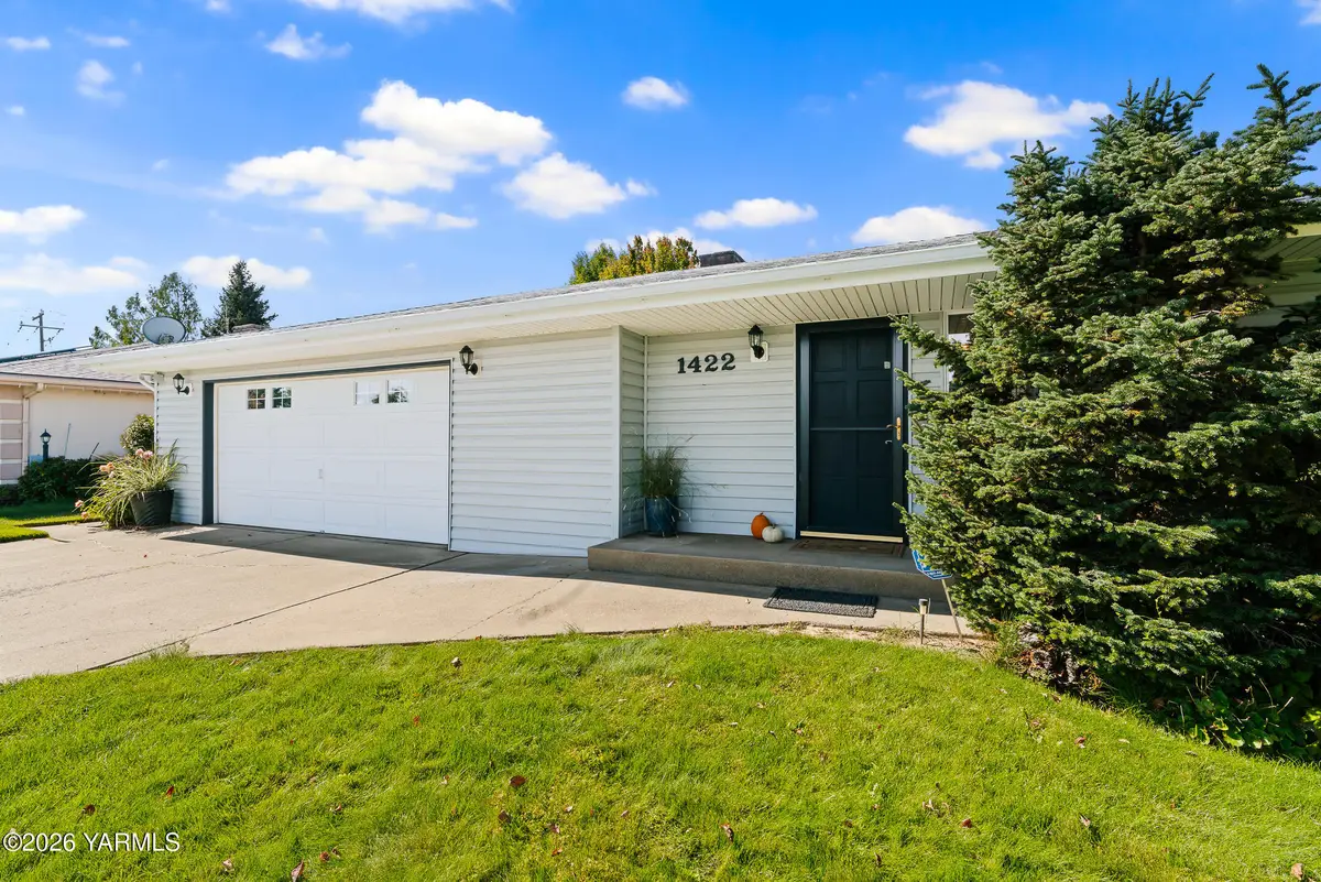 1422 Karr, Yakima, WA 98902 - #1