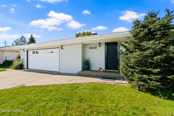1422 Karr, Yakima, WA 98902