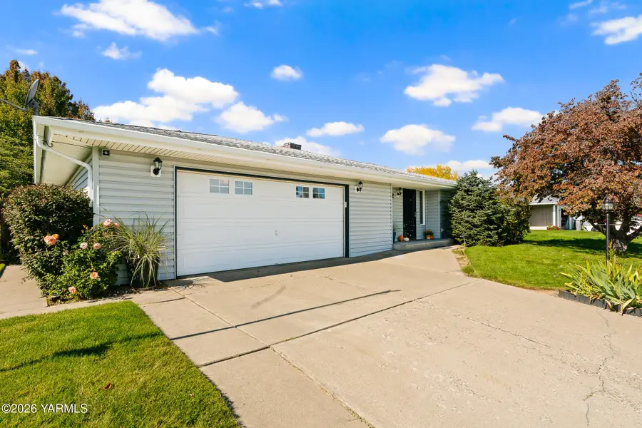 1422 Karr, Yakima, WA 98902 - #2