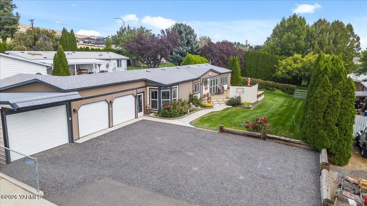 113 N 96th, Yakima, WA 98908 - #1