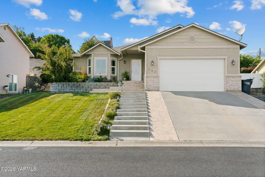 803 Braeburn, Selah, WA 98942 - #2