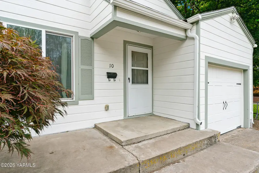 10 N 28th, Yakima, WA 98902 - #3