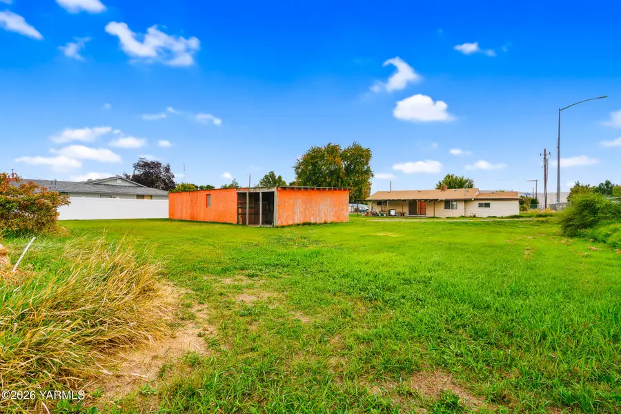 3811 Mclean, Yakima, WA 98908 - #3